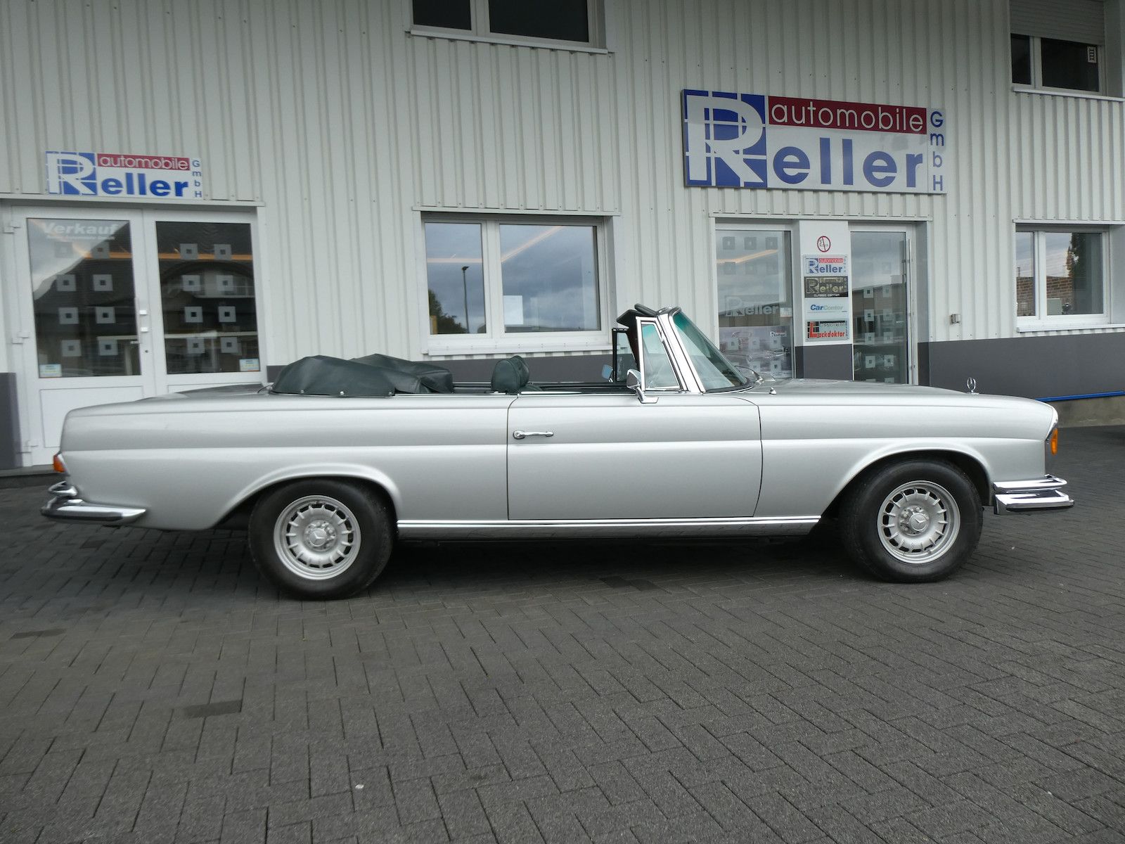 Mercedes-Benz 280 280 SE 3,5, deutsche Auslieferung