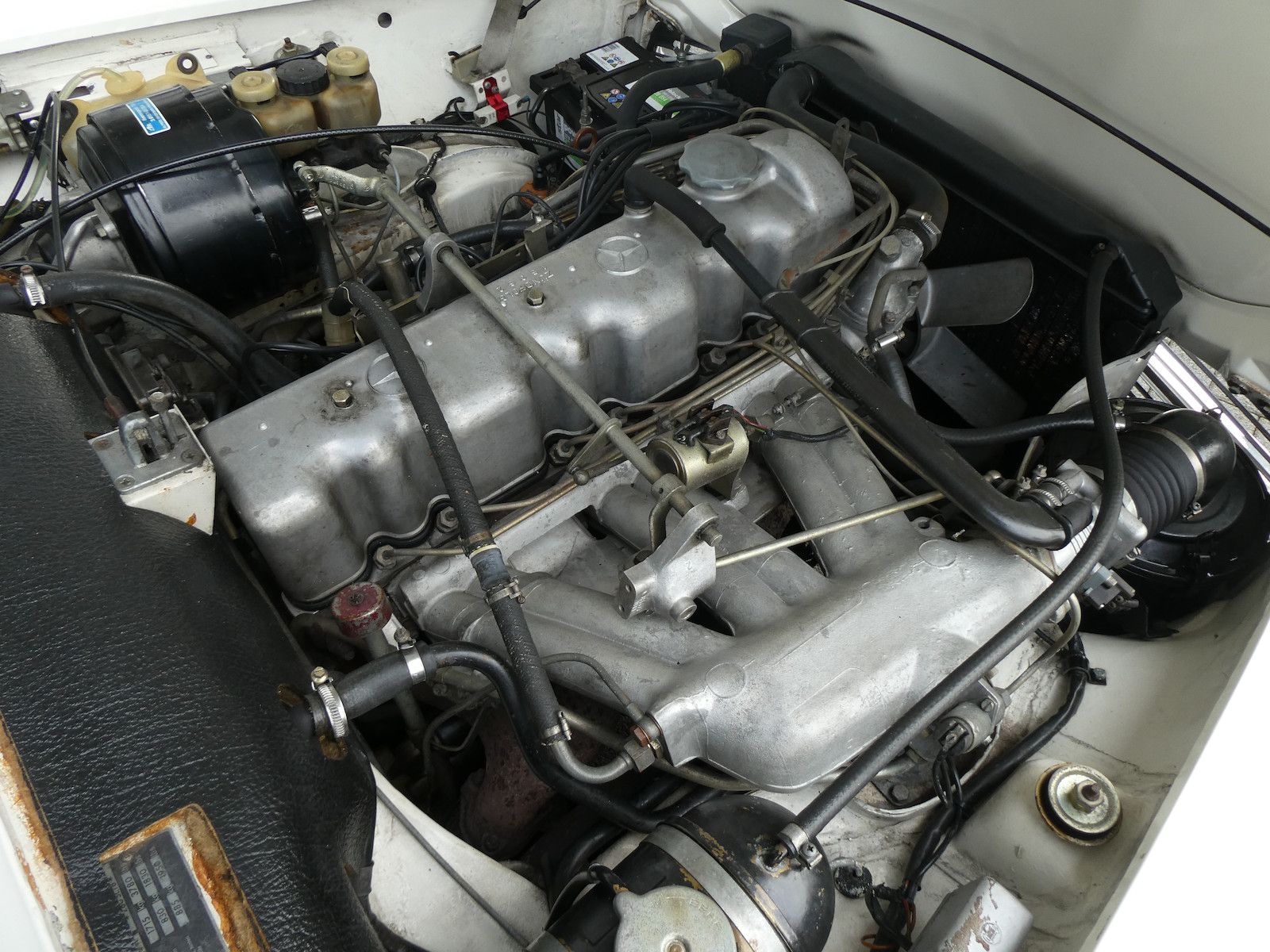 Mercedes-Benz 280 280 SL Pagode California, deutsche Auslieferung