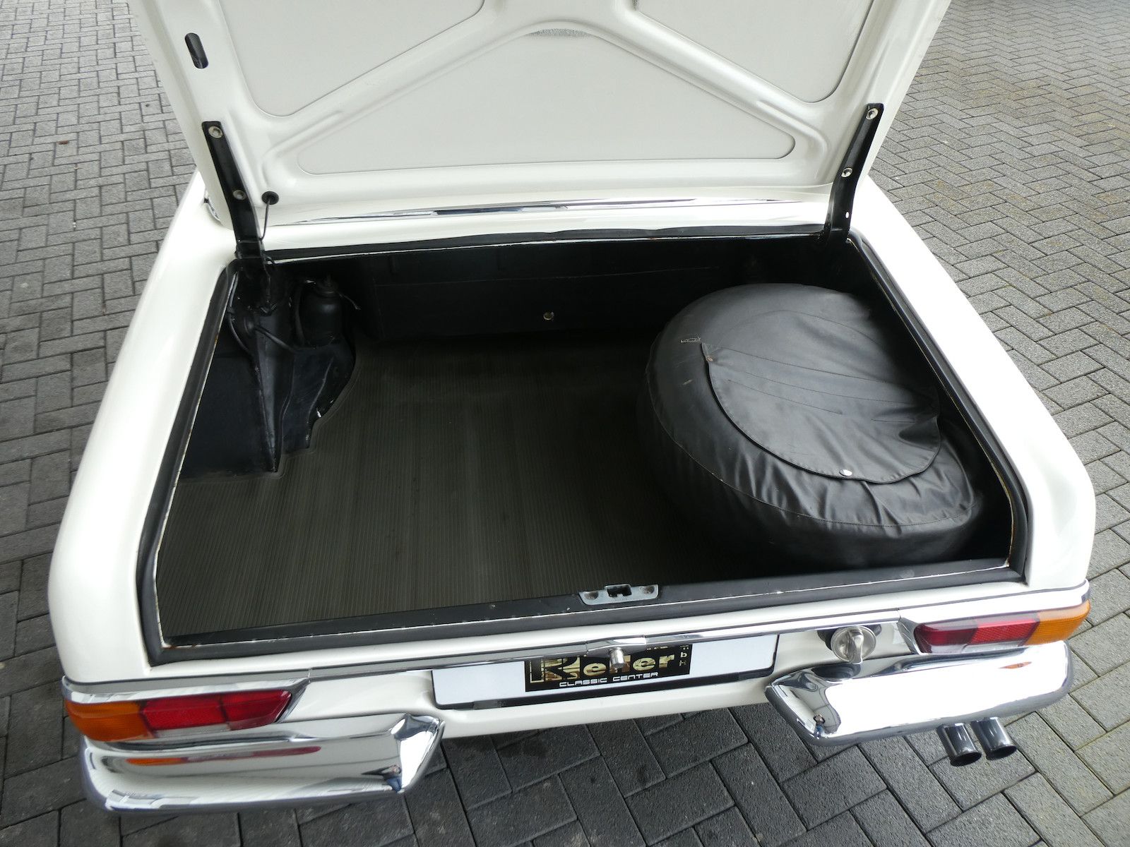 Mercedes-Benz 280 280 SL Pagode California, deutsche Auslieferung