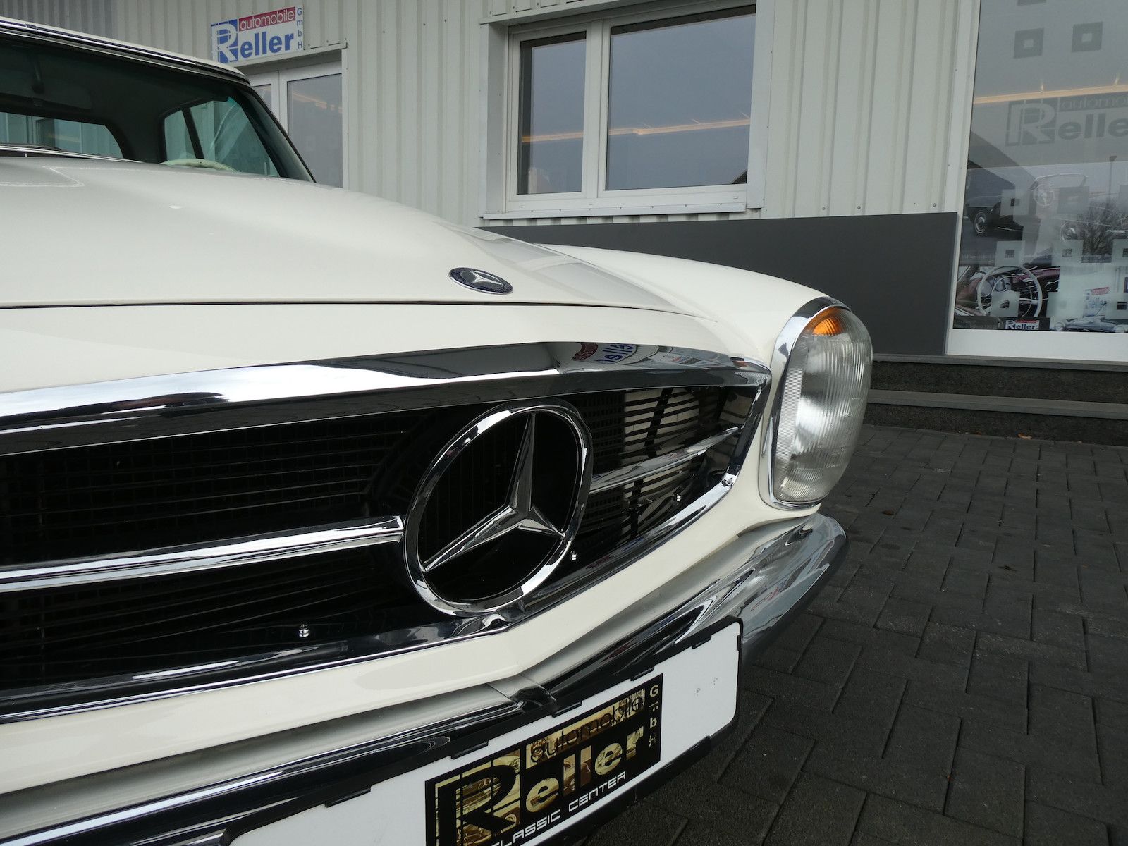 Mercedes-Benz 280 280 SL Pagode California, deutsche Auslieferung