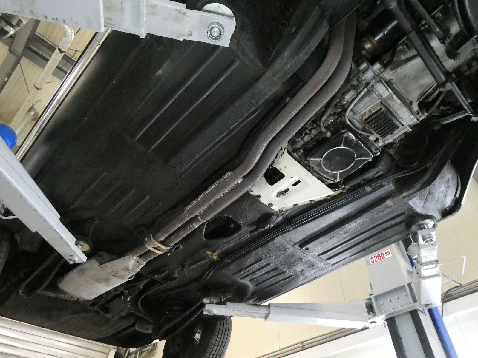 Mercedes-Benz 280 280 SL Pagode California, deutsche Auslieferung