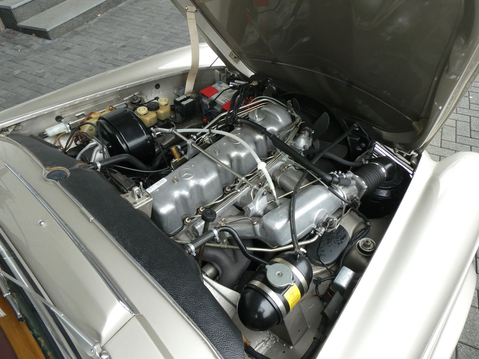 Mercedes-Benz 280 280 SL Pagode, Zustand 2+