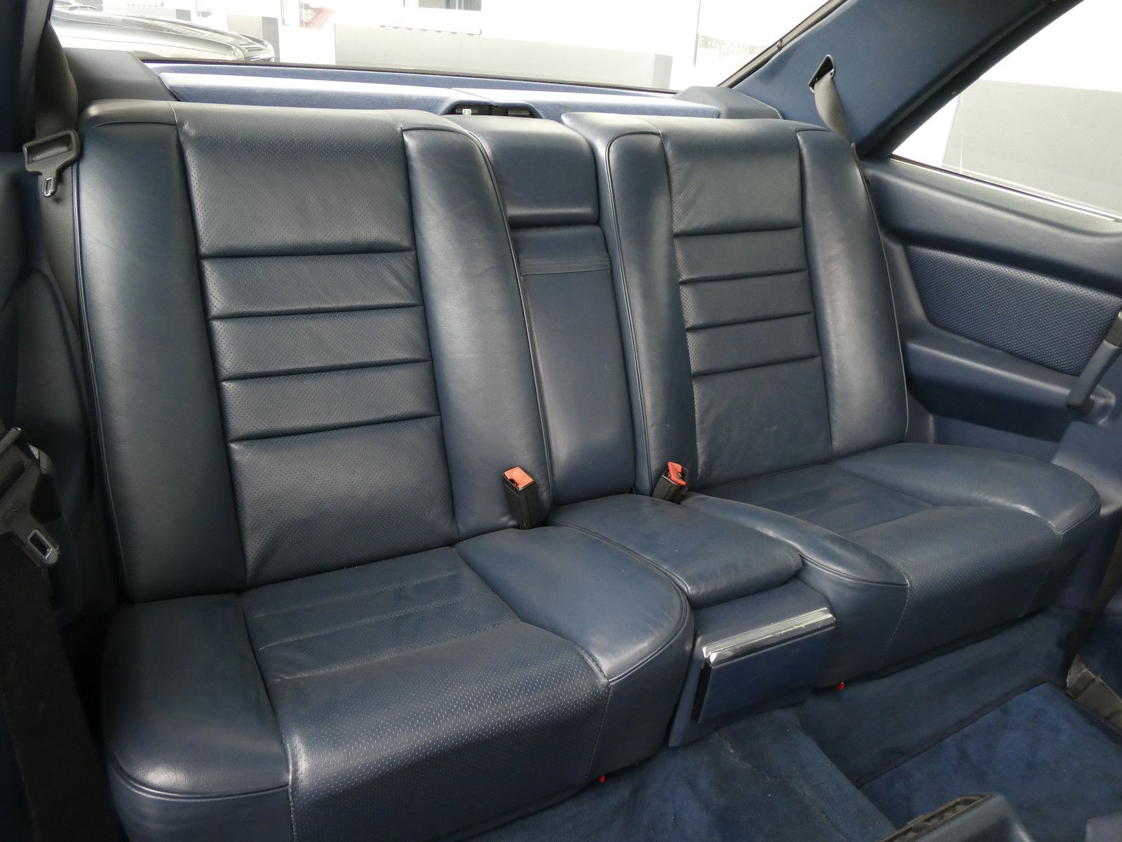 Mercedes-Benz 560 560 SEC (W126), 1. Hand, deutsche Auslieferung