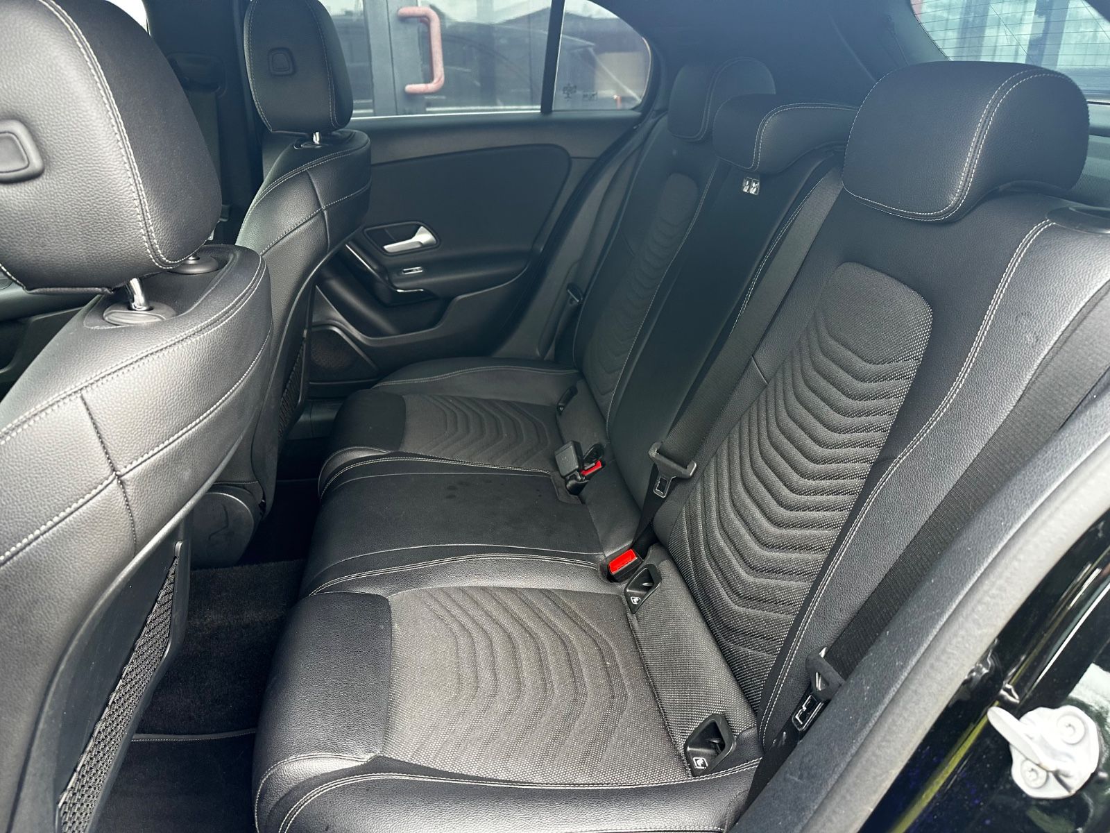 Mercedes-Benz A 200 A 200 - Umbau A35 AMG Optik / Sportabgas.