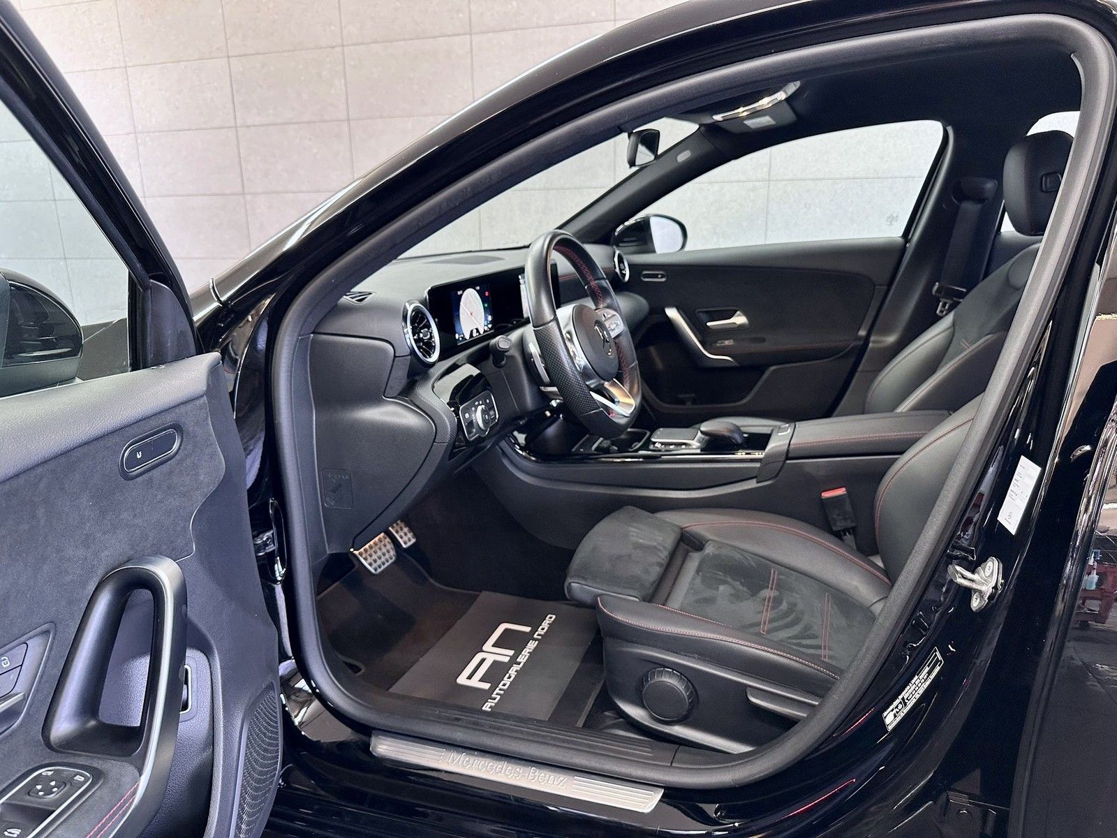 Mercedes-Benz A 250 A 250 e AMG Line Business+Connect Paket