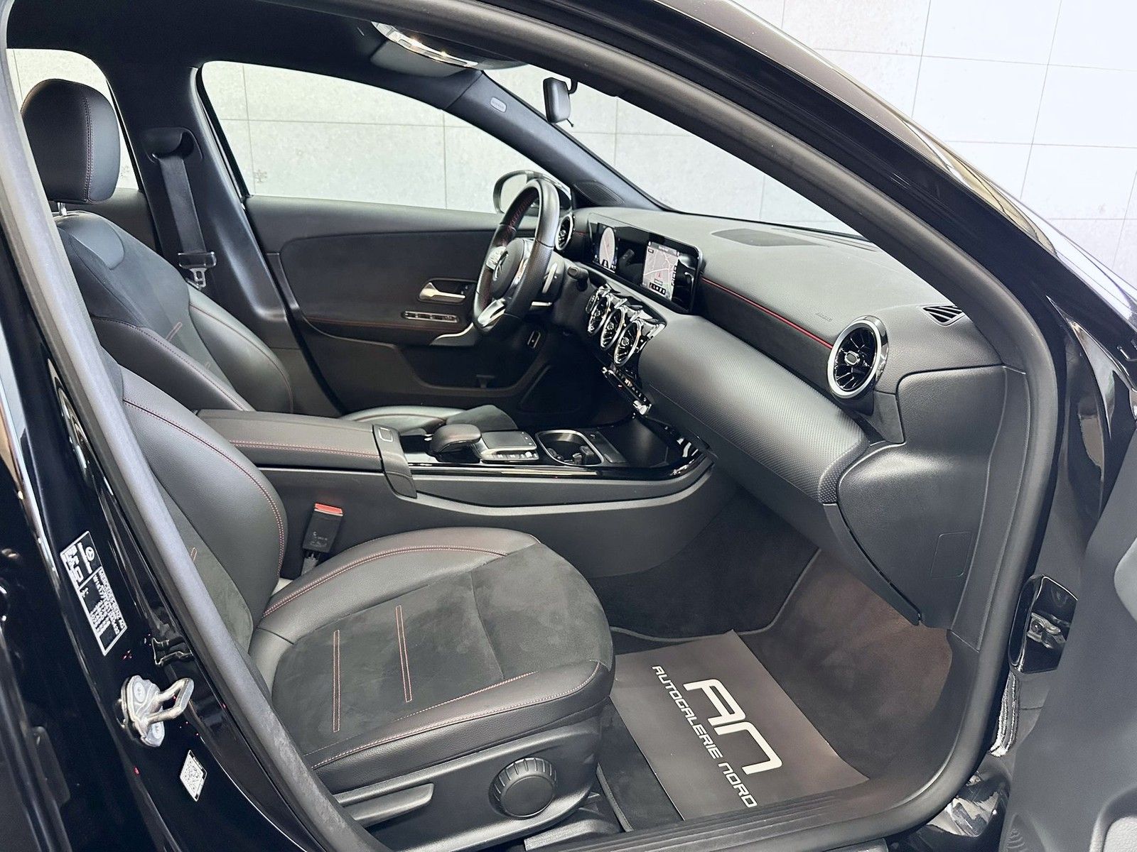 Mercedes-Benz A 250 A 250 e AMG Line Business+Connect Paket