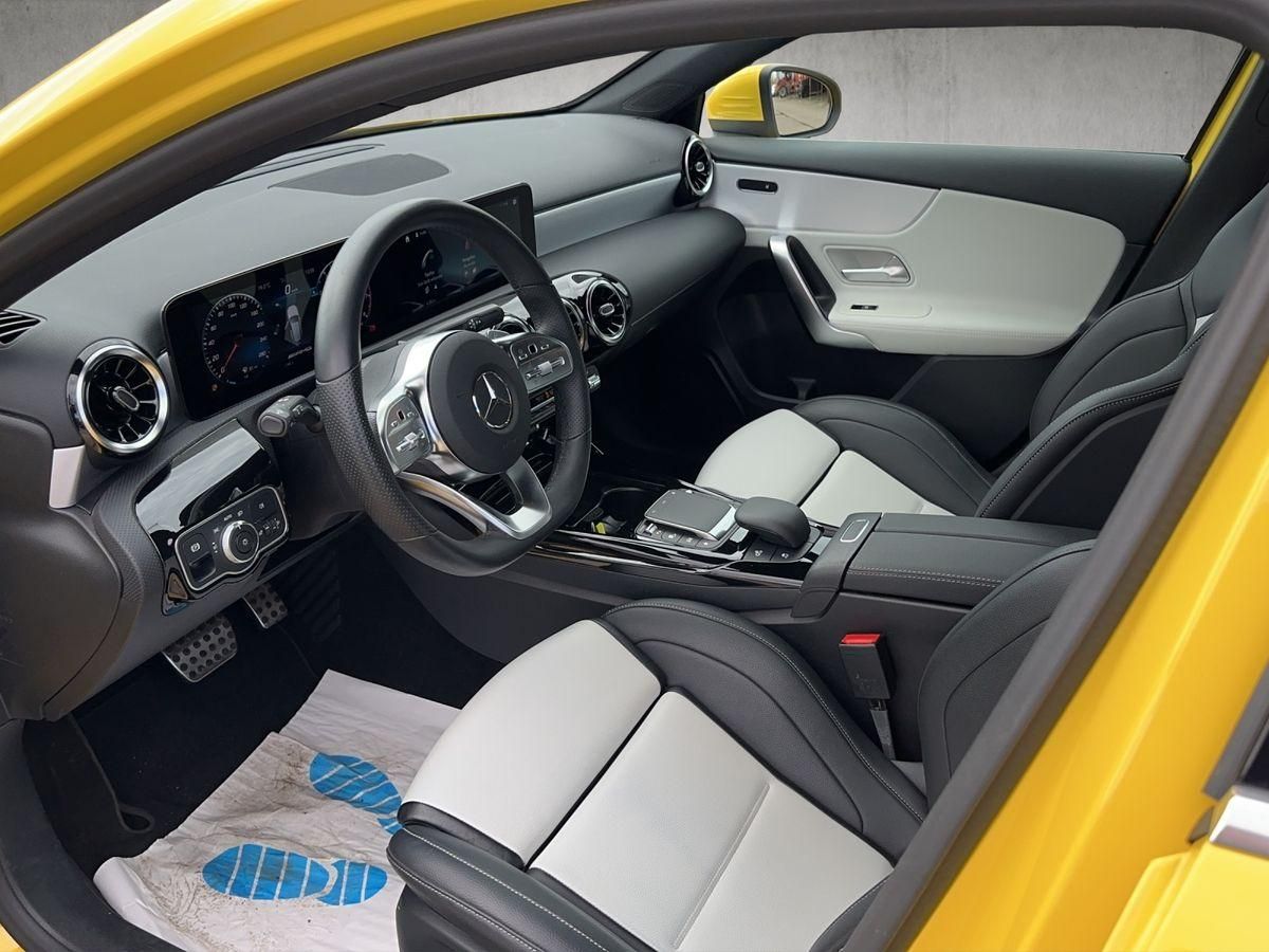 Mercedes-Benz A 35 AMG A 35 AMG 2.0 4Matic, AMG Performance Sitze
