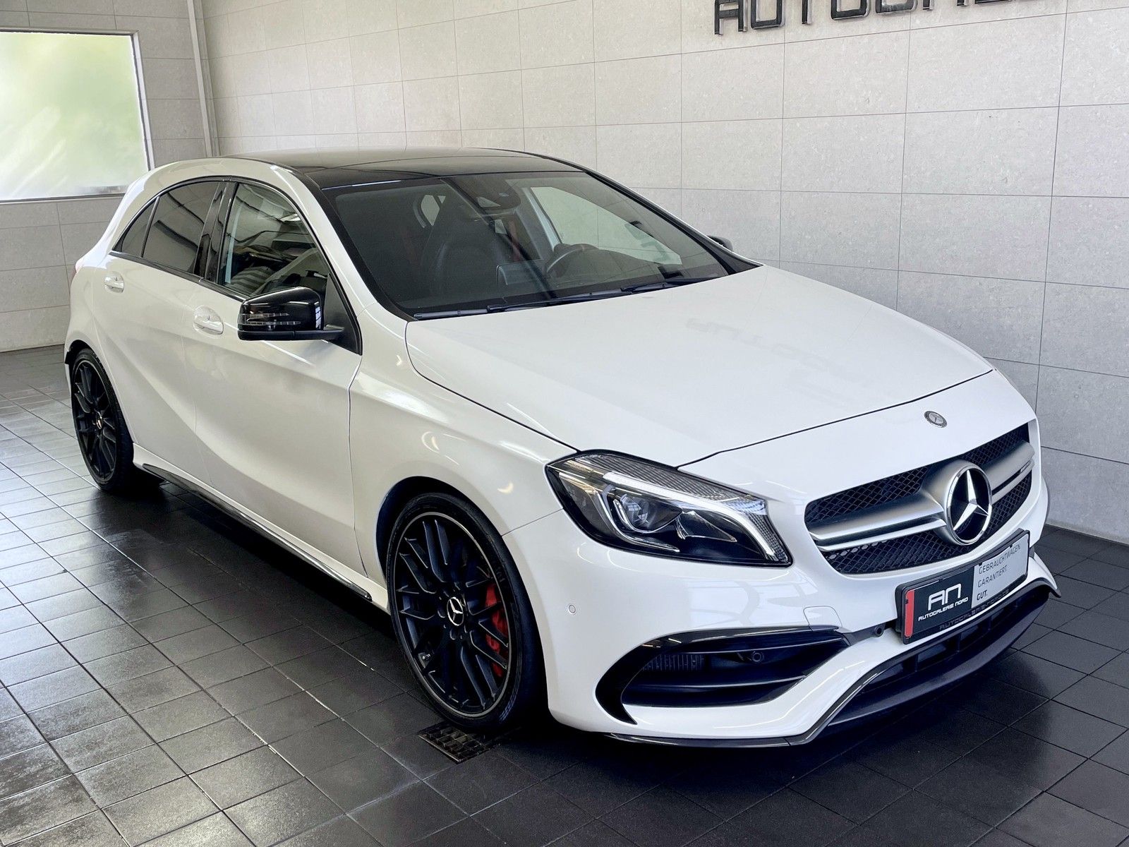 Mercedes-Benz A 45 AMG A 45 AMG 4M Performance Pano+Night+Sportabgas