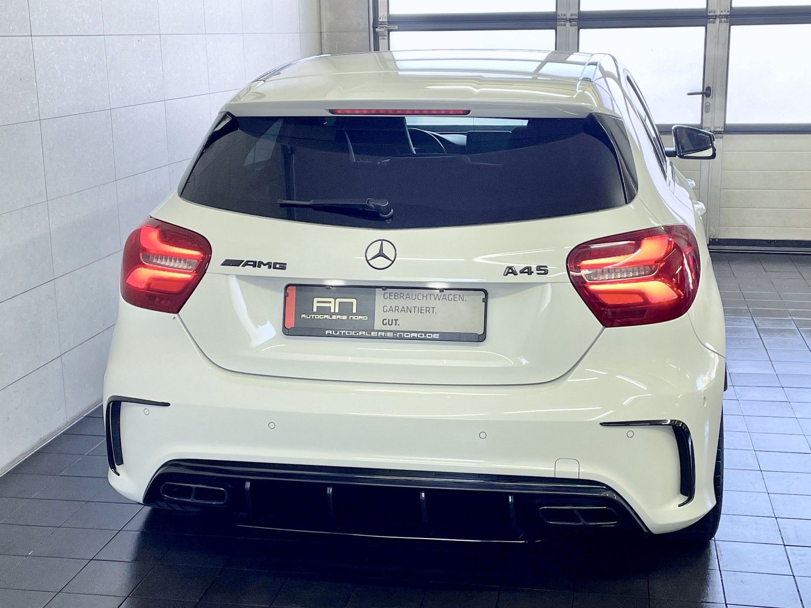 Mercedes-Benz A 45 AMG A 45 AMG 4M Performance Pano+Night+Sportabgas