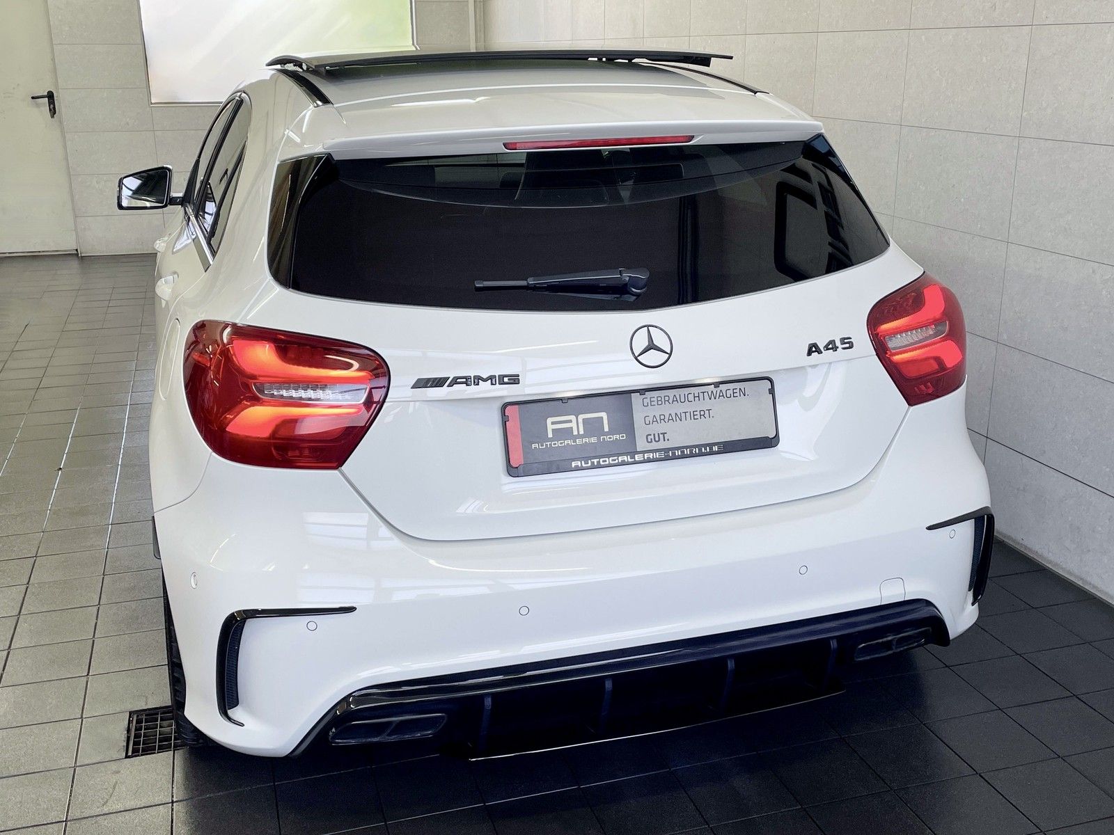 Mercedes-Benz A 45 AMG A 45 AMG 4M Performance Pano+Night+Sportabgas