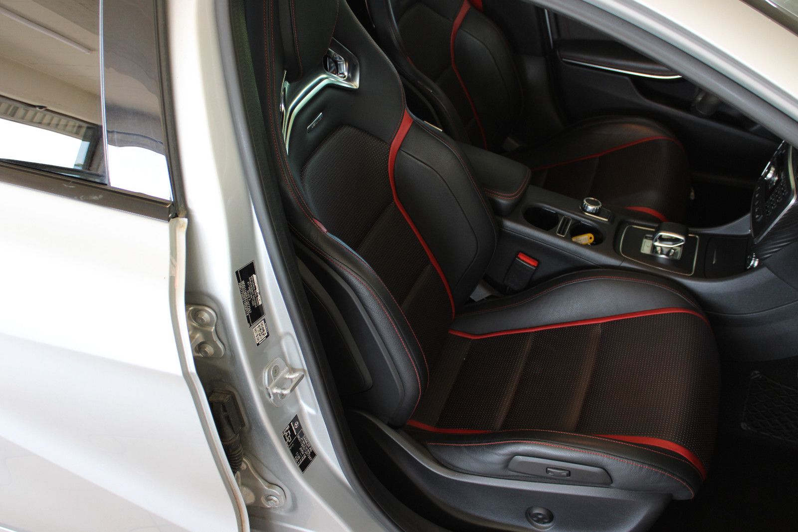 Mercedes-Benz A 45 AMG A 45 AMG *AMG-Racing Perf.+Perfom.-Sitze+SAGA*