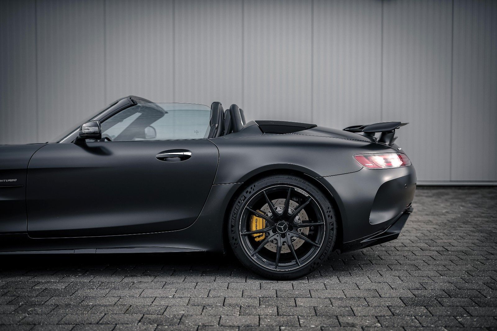 Mercedes-Benz AMG GT R AMG GT R Roadster