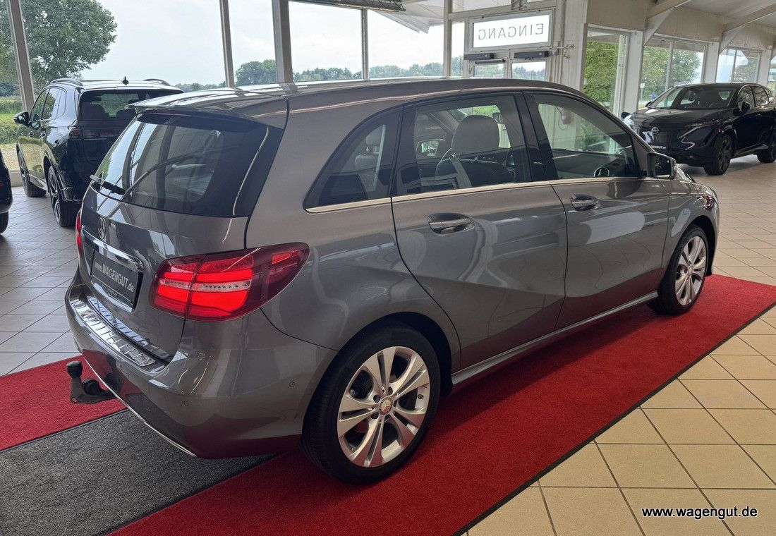 Mercedes-Benz B 180 B 180 *Navi*Park-Assist*Cam*Automatik*ServiceNeu