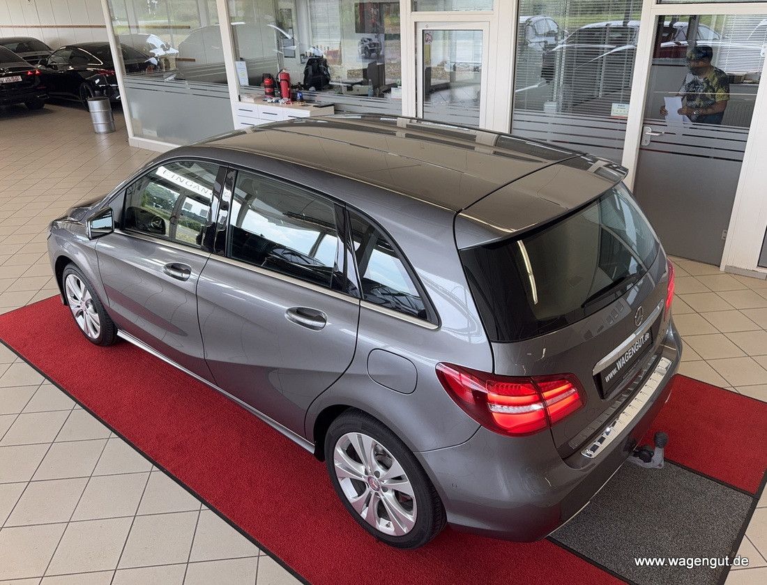 Mercedes-Benz B 180 B 180 *Navi*Park-Assist*Cam*Automatik*ServiceNeu
