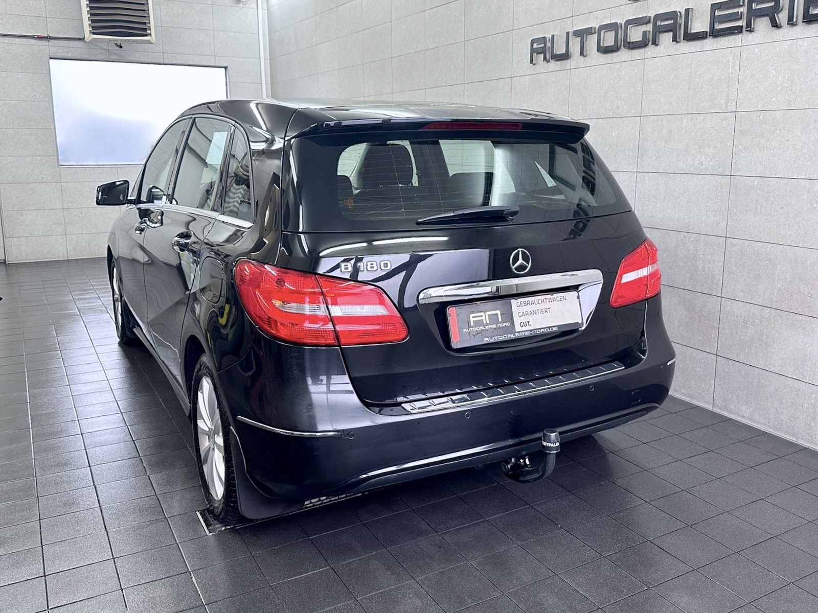 Mercedes-Benz B 180 B 180 Navi+Sitzheizung+Tempomat+PDC