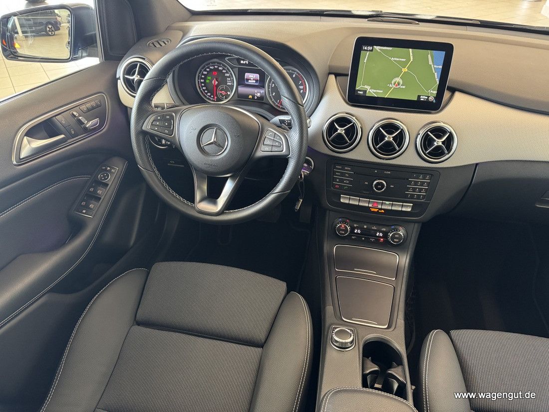 Mercedes-Benz B 200 B 200 PANO*KAMERA*DISTRO*CAR-PLAY*COMAND*LED*AHK