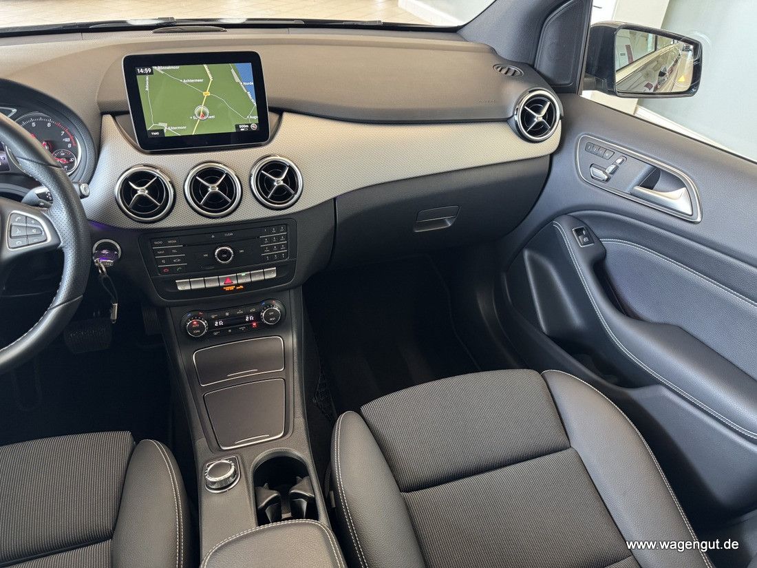 Mercedes-Benz B 200 B 200 PANO*KAMERA*DISTRO*CAR-PLAY*COMAND*LED*AHK