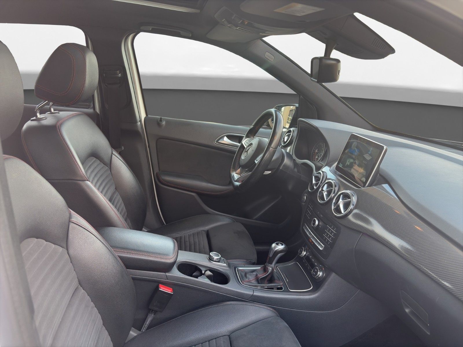 Mercedes-Benz B 200 B 200d AMG Pano AHK