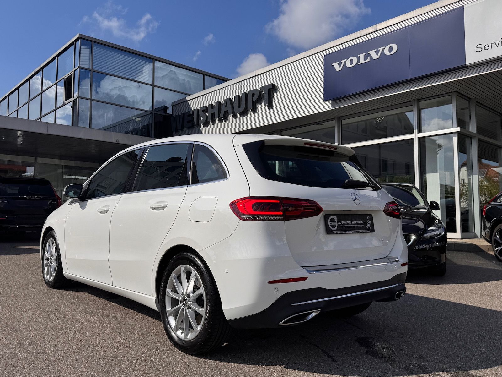 Mercedes-Benz B 220 B 220 4Matic*AWD*Progressive*AHK*Navi*360°*LED*