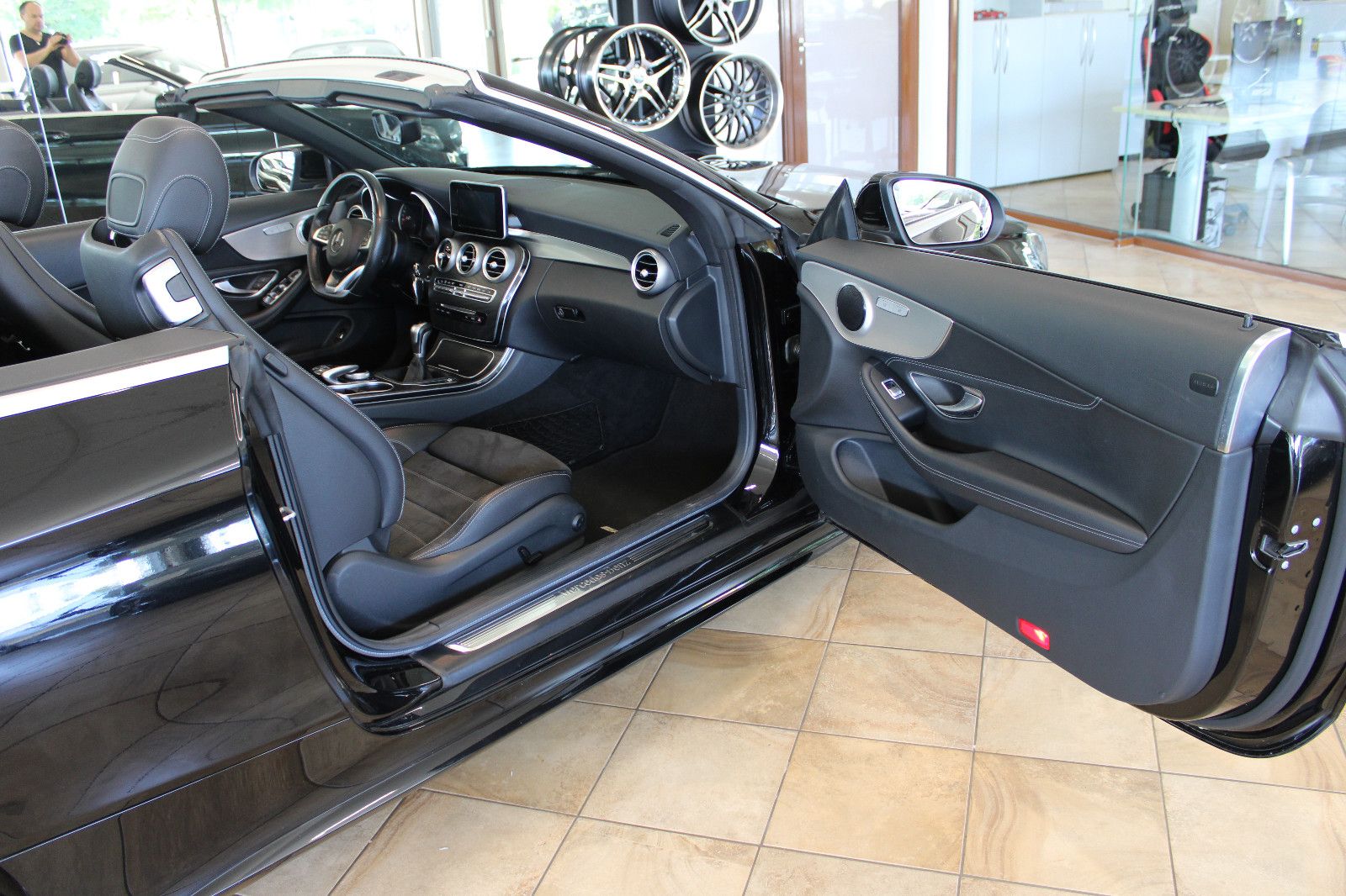 Mercedes-Benz C 180 C 180 Cabrio *AMG-Line+Top Zustand*