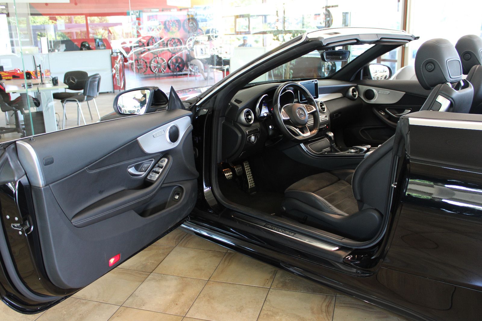 Mercedes-Benz C 180 C 180 Cabrio *AMG-Line+Top Zustand*