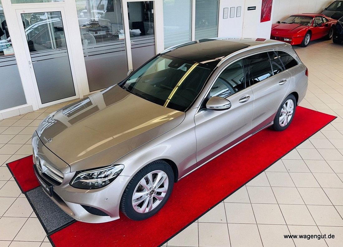 Mercedes-Benz C 180 C 180 T-Modell*CAM*AHK*PANORAMA*Apple-CarPlay*