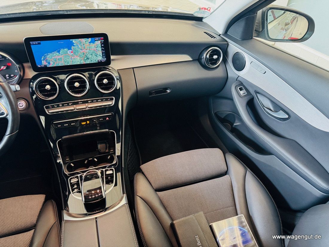 Mercedes-Benz C 180 C 180 T-Modell*CAM*AHK*PANORAMA*Apple-CarPlay*
