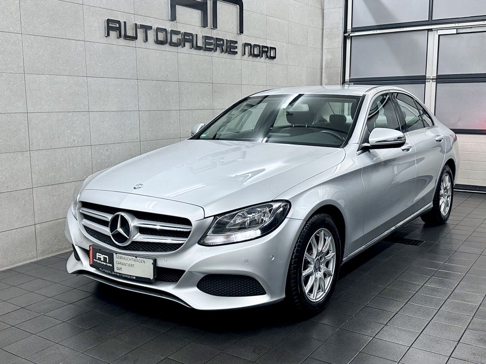 Mercedes-Benz C 200 C 200 Avantgarde Sport LED+Navi+Leder+MB-Service