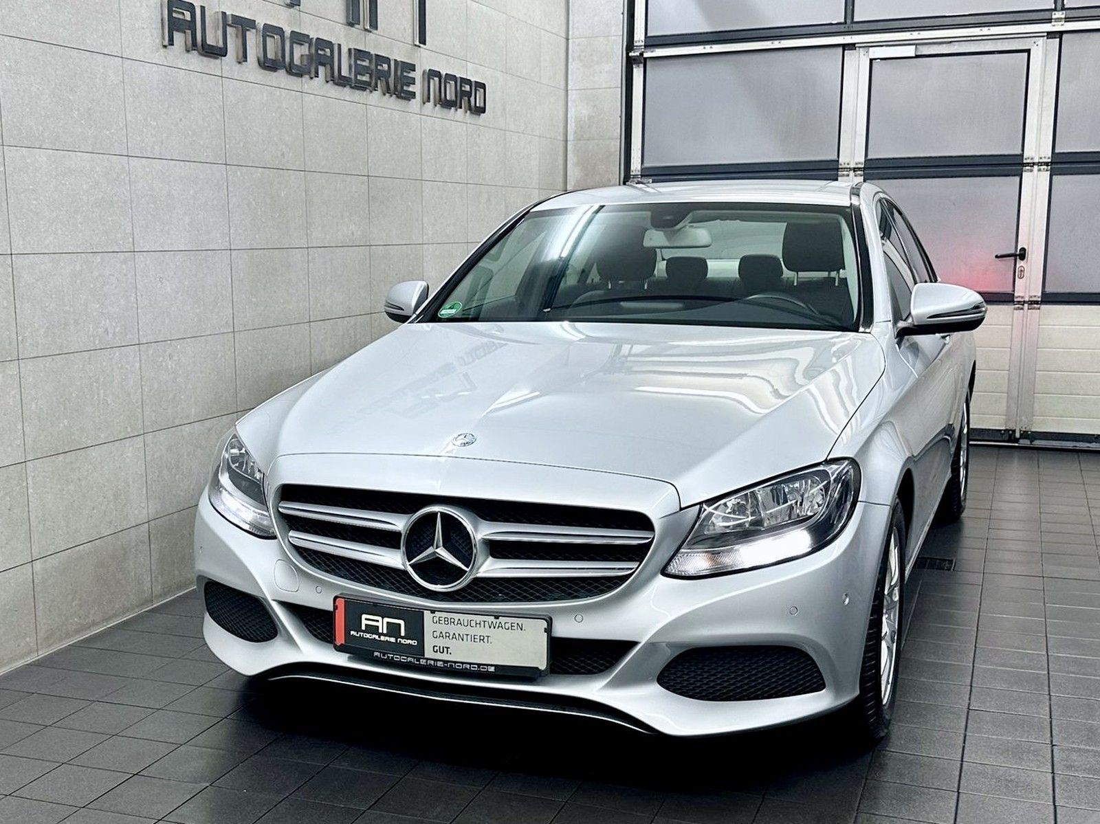 Mercedes-Benz C 200 C 200 Avantgarde Sport LED+Navi+Leder+MB-Service
