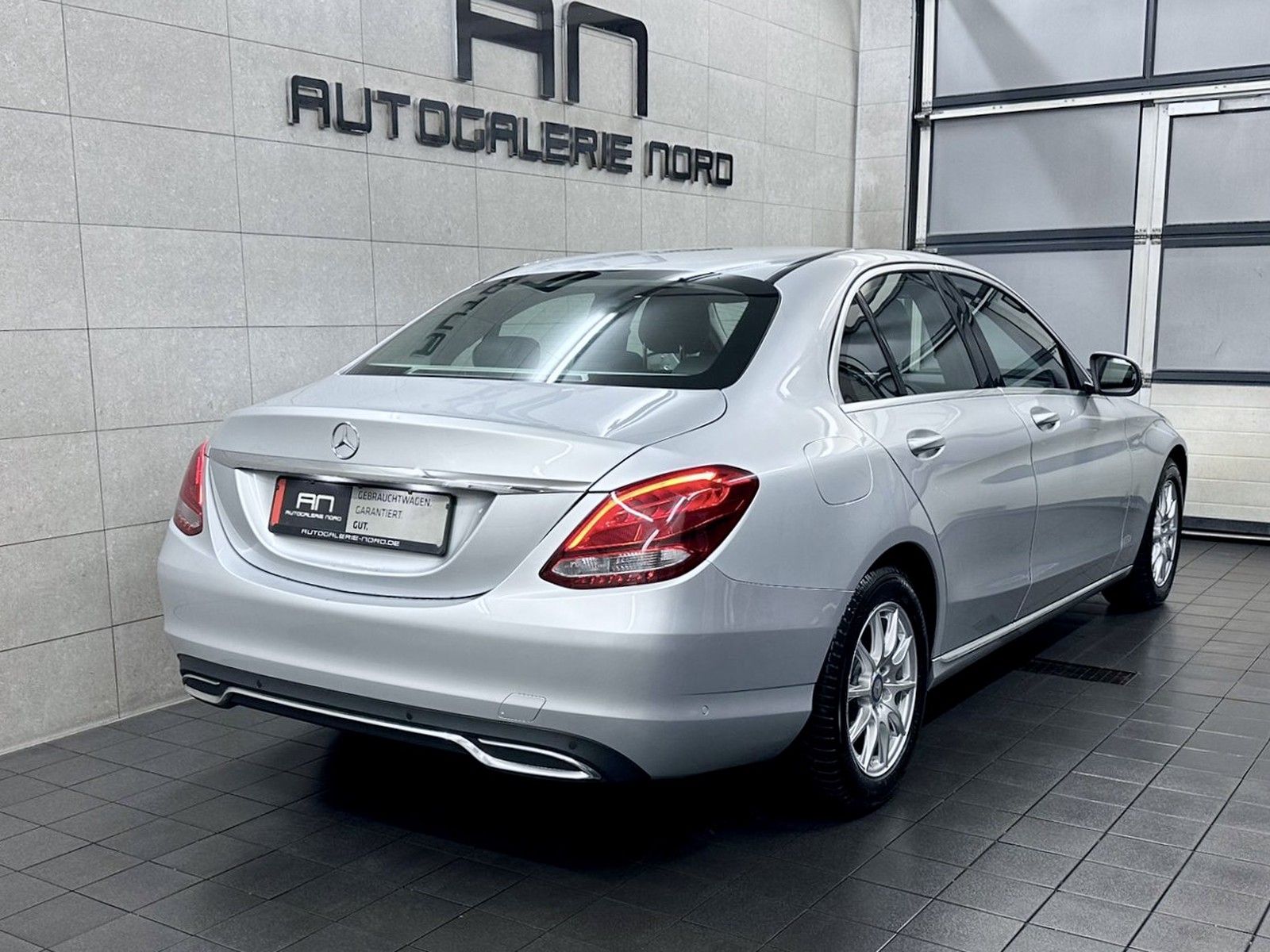 Mercedes-Benz C 200 C 200 Avantgarde Sport LED+Navi+Leder+MB-Service