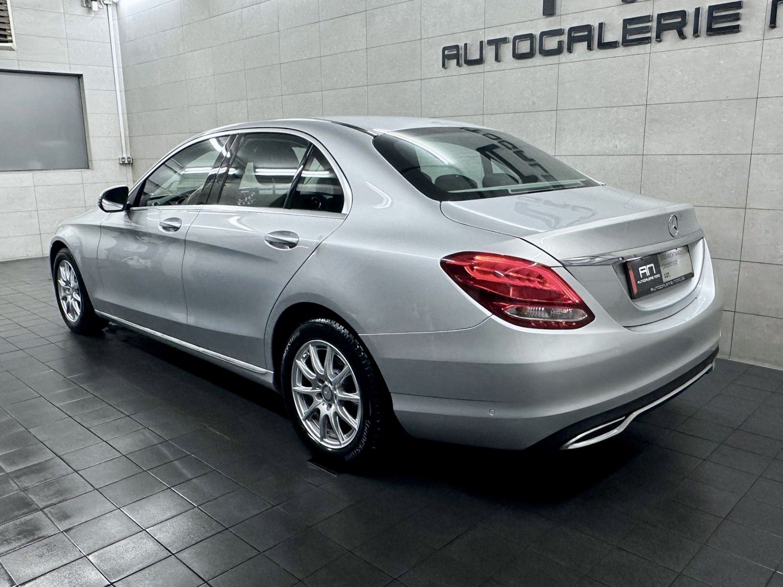 Mercedes-Benz C 200 C 200 Avantgarde Sport LED+Navi+Leder+MB-Service