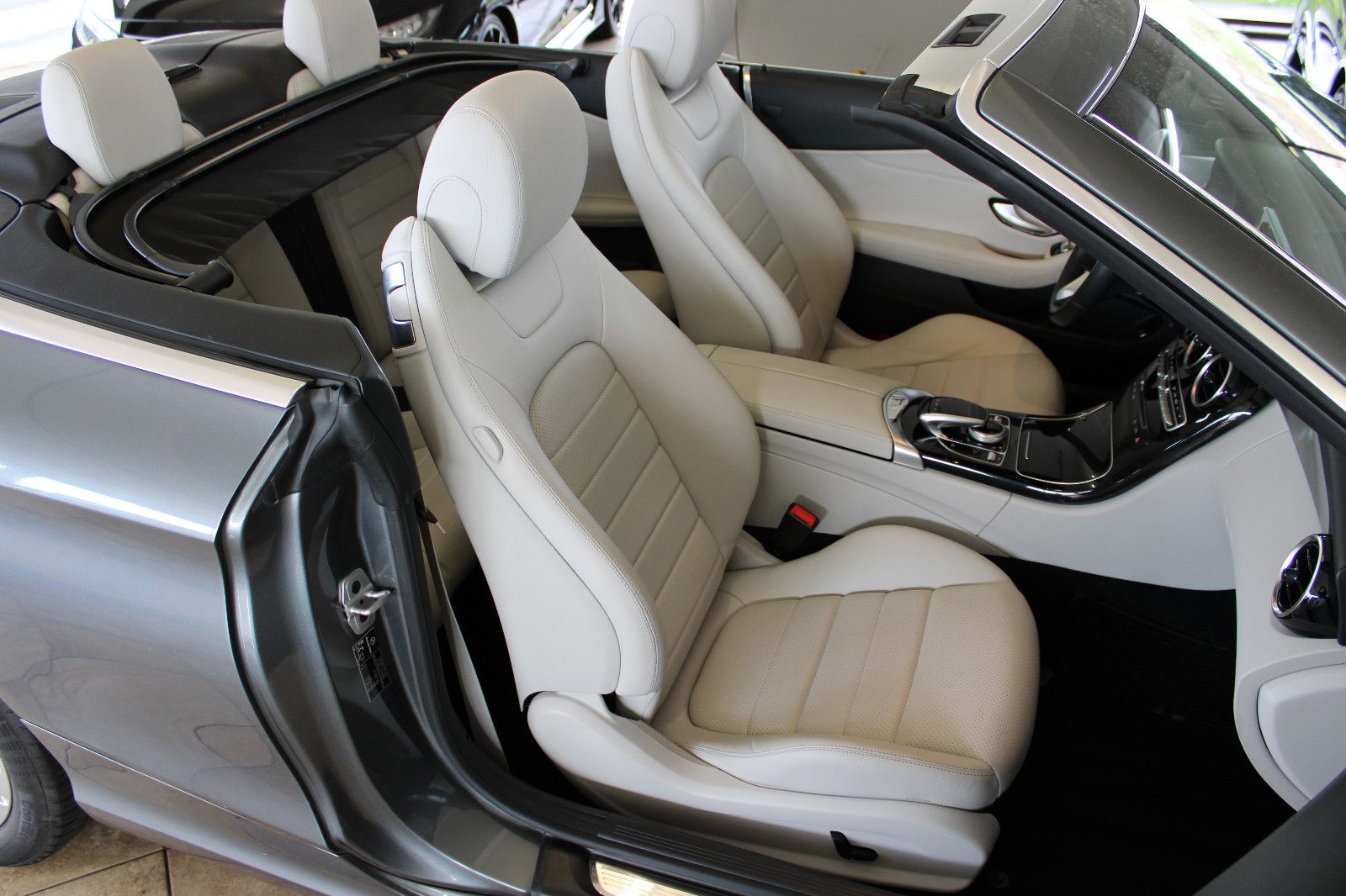 Mercedes-Benz C 200 C 200 Cabrio *48.000 KM+Top Zustand*