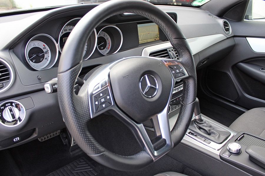 Mercedes-Benz C 200 C 200 Coupe AMG PDC Aut. Navi. Alarm PDC Xenon