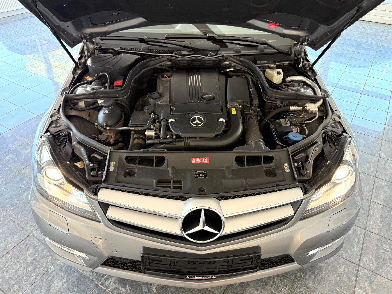 Mercedes-Benz C 200 C 200 Coupe AMG PDC Aut. Navi. Alarm PDC Xenon