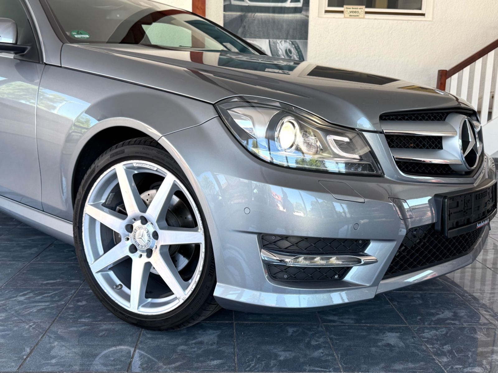 Mercedes-Benz C 200 C 200 Coupe AMG PDC Aut. Navi. Alarm PDC Xenon