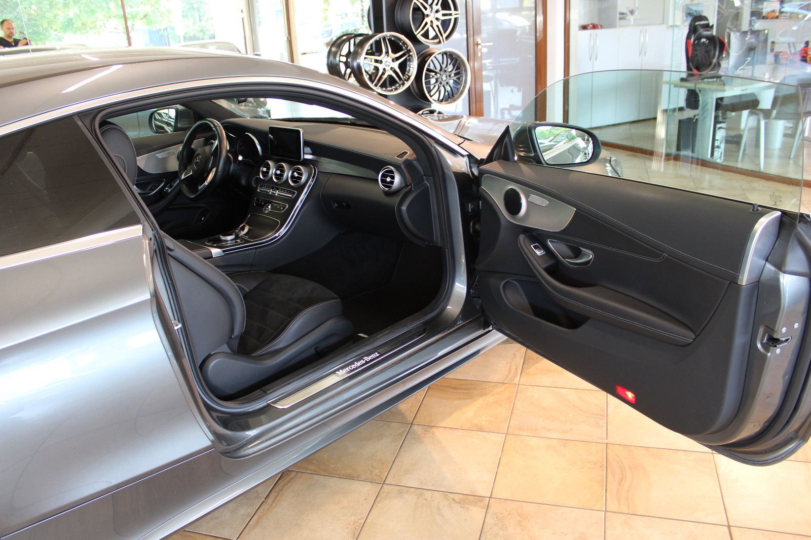 Mercedes-Benz C 220 C 220 d Coupe *AMG-Line+Top Zustand+wenig KM*