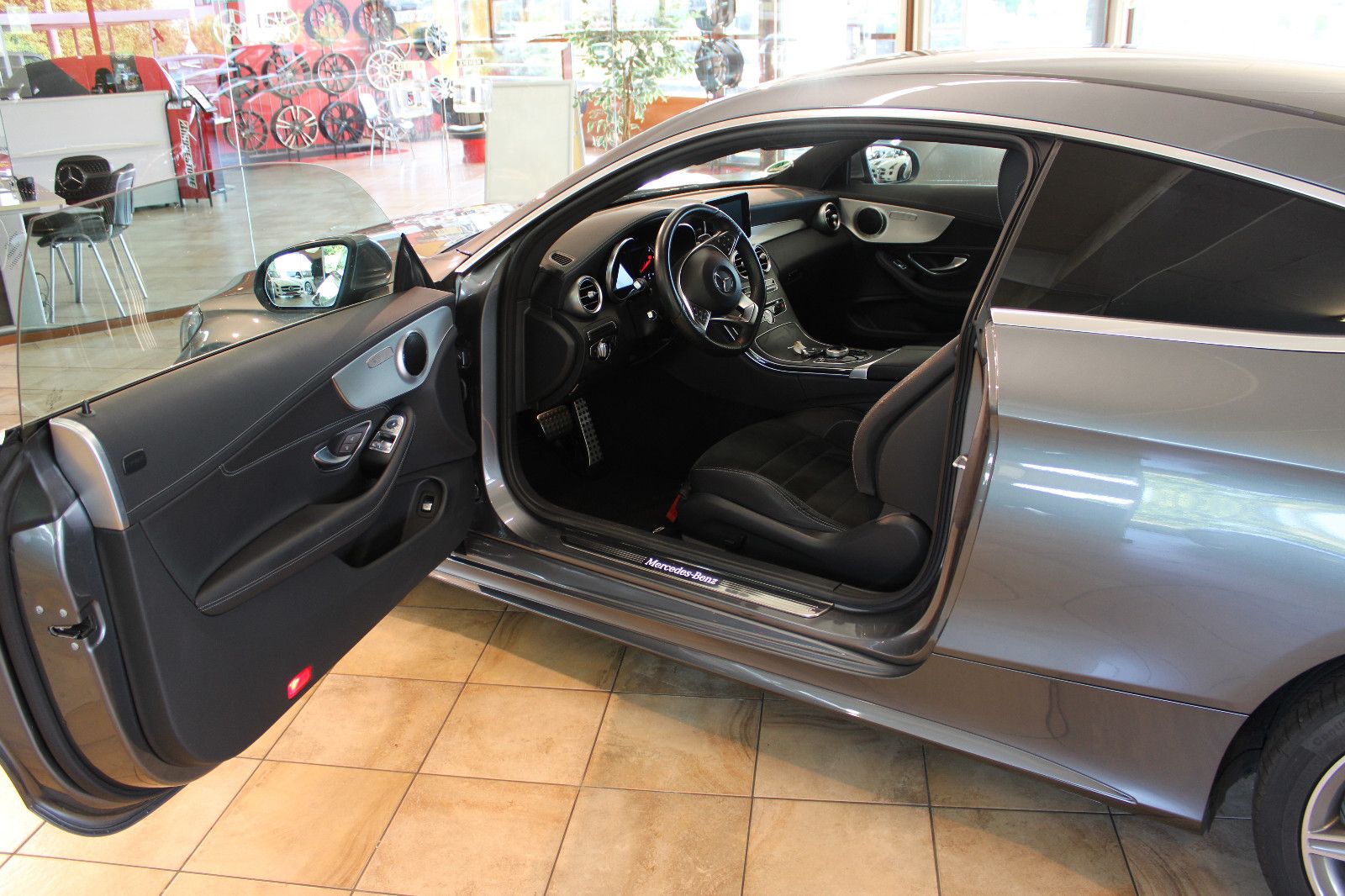 Mercedes-Benz C 220 C 220 d Coupe *AMG-Line+Top Zustand+wenig KM*