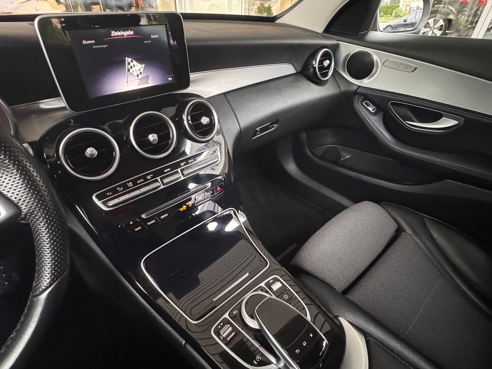 Mercedes-Benz C 220 C 220 T*D*Avantgarde*Business Plus*BLIS*ACC*LED