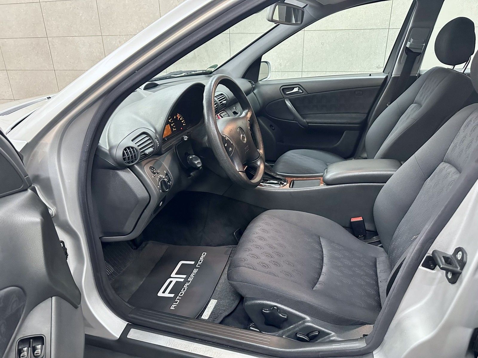 Mercedes-Benz C 270 C 270 CDI Aut. 2. Hand+Navi+Tempomat+PDCC