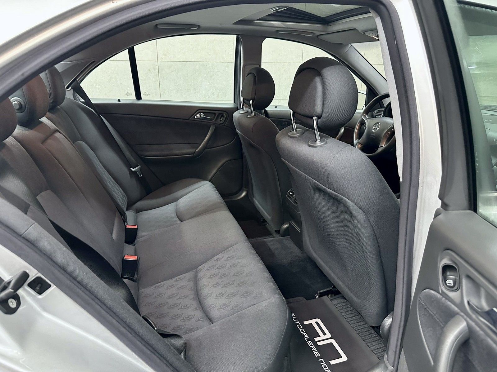 Mercedes-Benz C 270 C 270 CDI Aut. 2. Hand+Navi+Tempomat+PDCC