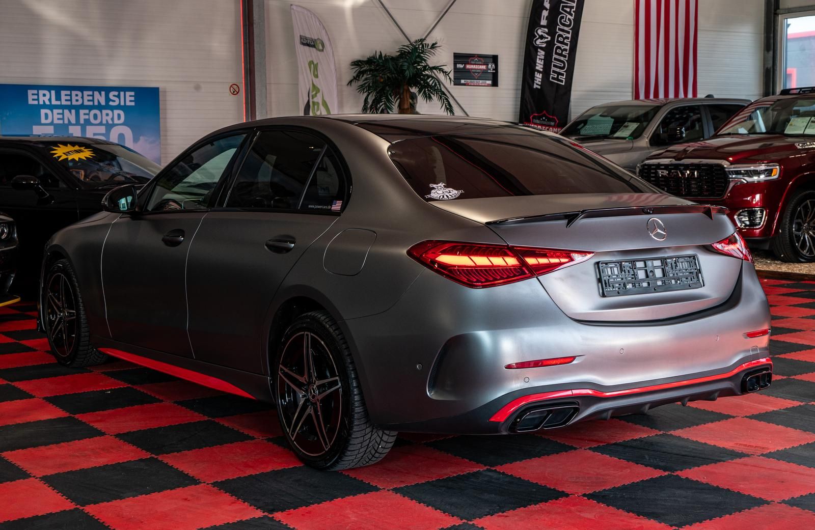 Mercedes-Benz C 300 C300e AMG Line,PANO,360°,AHK