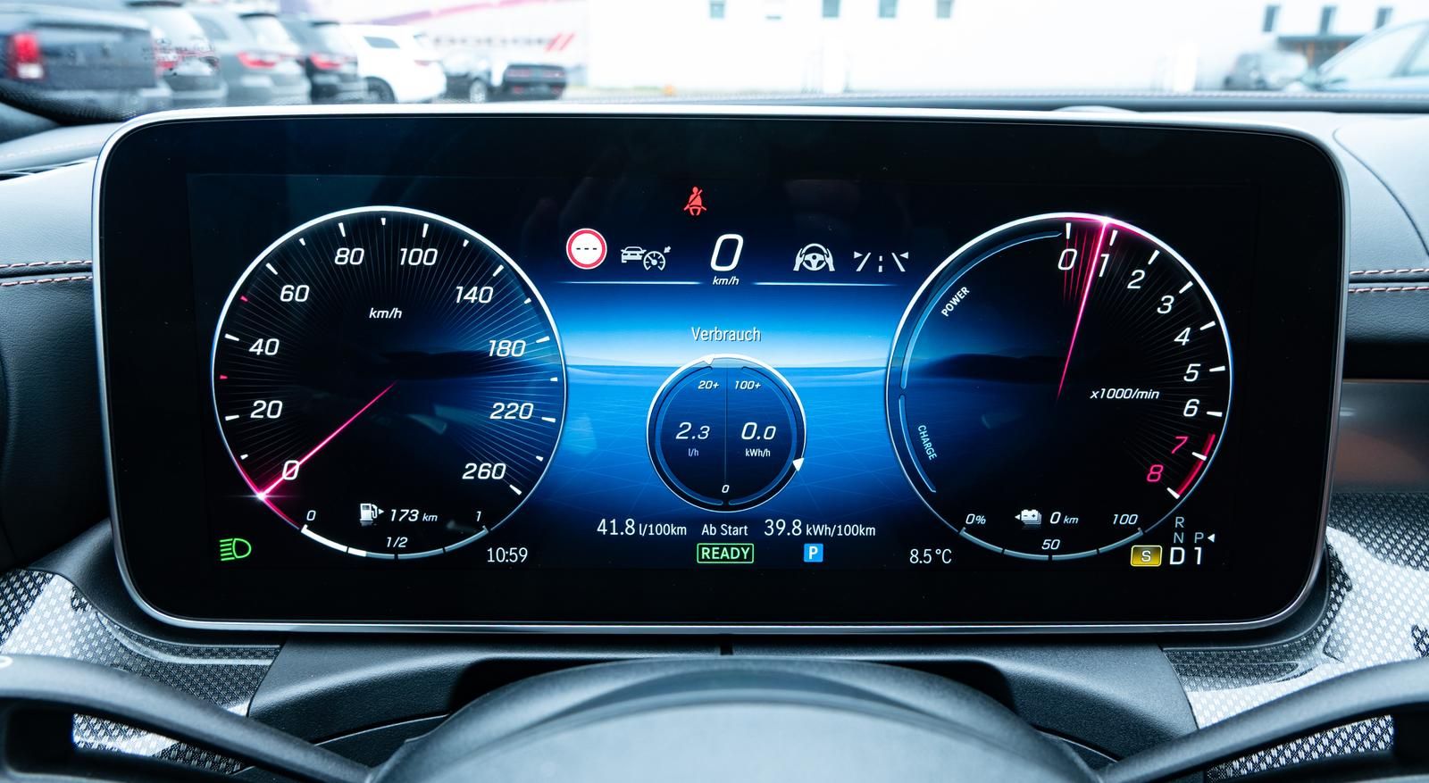 Mercedes-Benz C 300 C300e AMG Line,PANO,360°,AHK