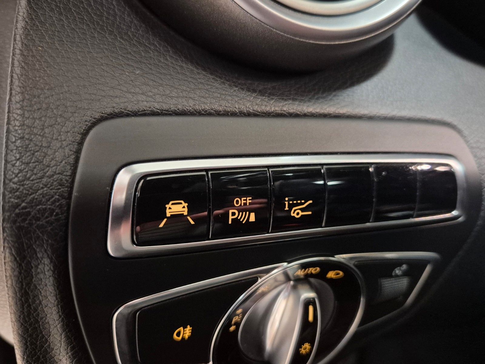 Mercedes-Benz C 400 C 400 4Matic Lim. AMG Line, HUD, Burmester,Leder