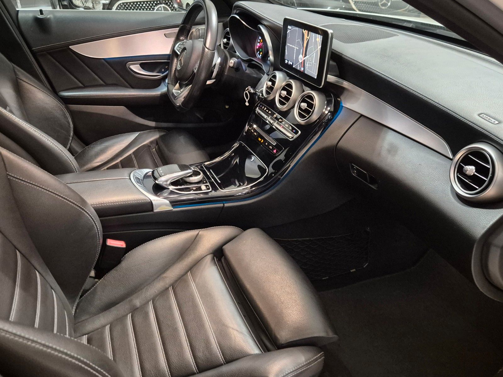 Mercedes-Benz C 400 C 400 4Matic Lim. AMG Line, HUD, Burmester,Leder