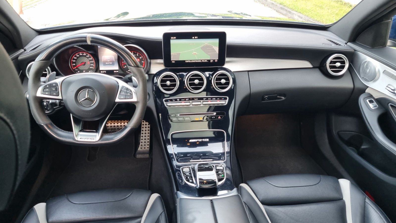 Mercedes-Benz C 63 AMG C 63 AMG Performance 19&apos; Drivers Pano Burmester