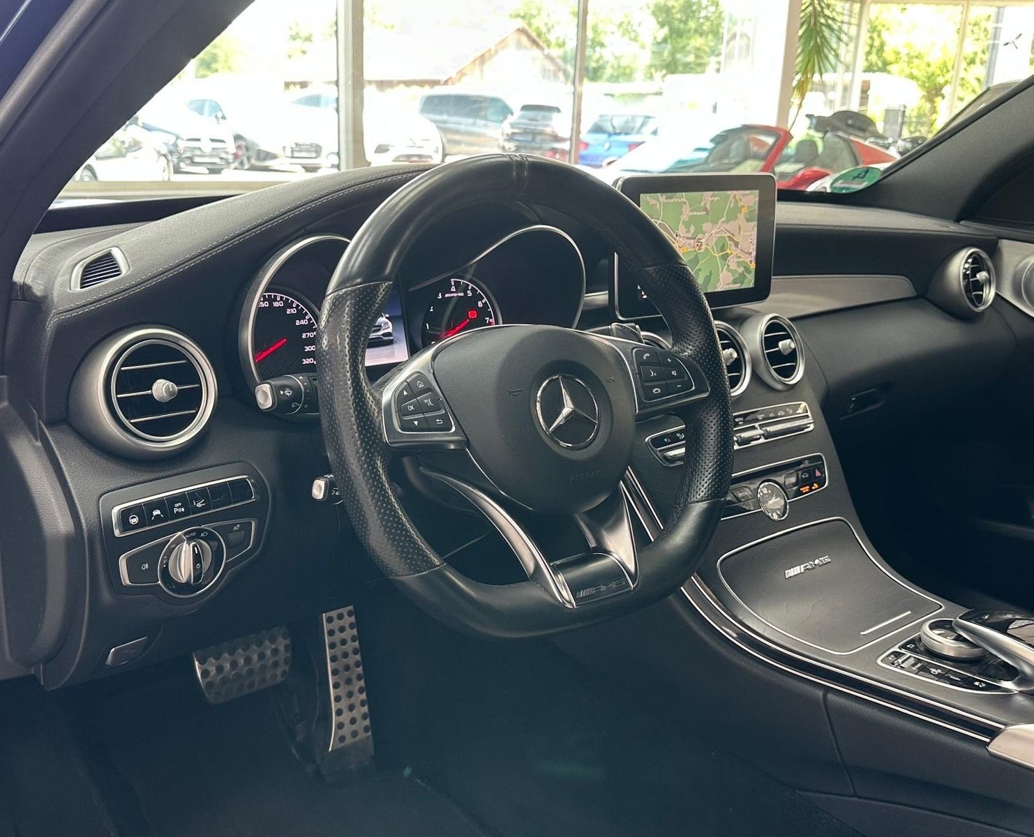 Mercedes-Benz C 63 AMG C63 AMG DESIGNO*BURMESTER*DISTRONIC*HEAD-UP*VOLL