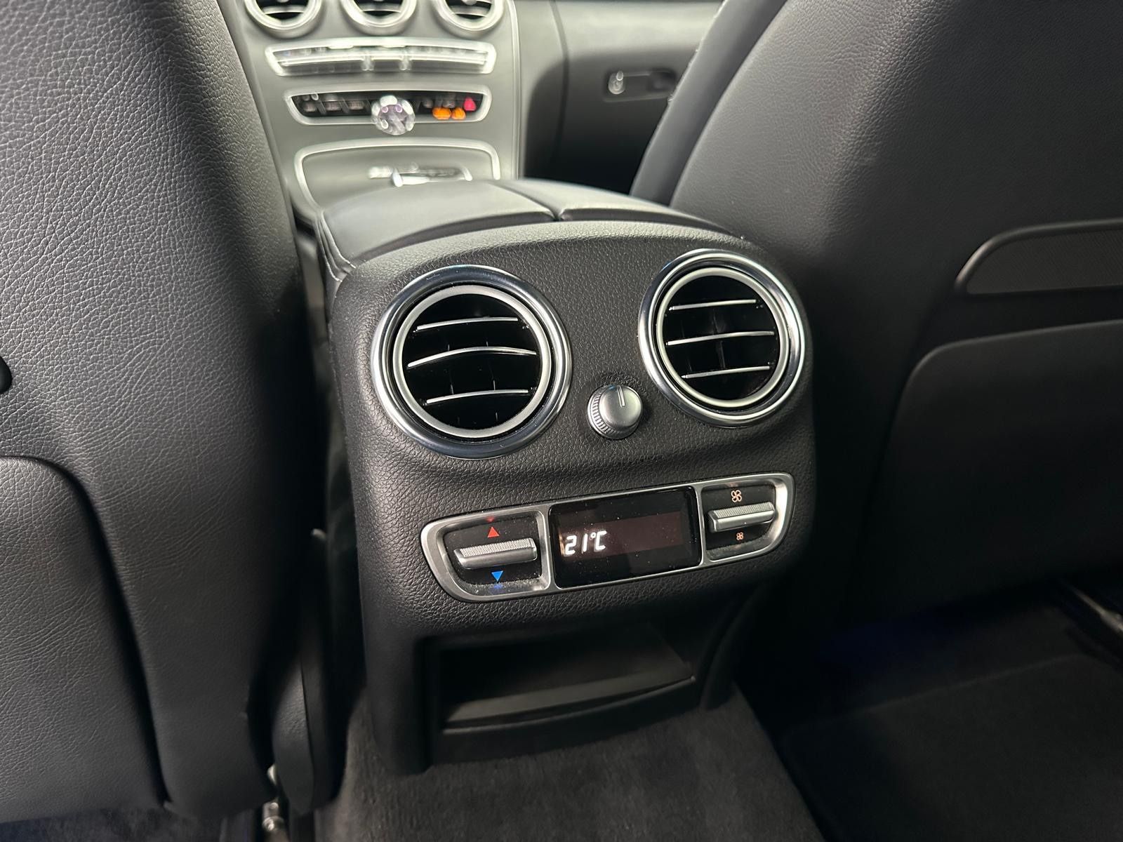 Mercedes-Benz C 63 AMG C63 AMG DESIGNO*BURMESTER*DISTRONIC*HEAD-UP*VOLL