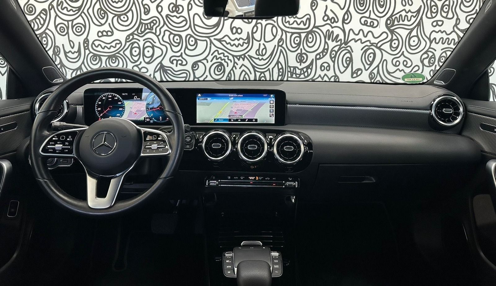 Mercedes-Benz CLA 180 CLA 180 7G-DCT*MBUX*WIDESCREEN*KAMERA*BURMESTER*