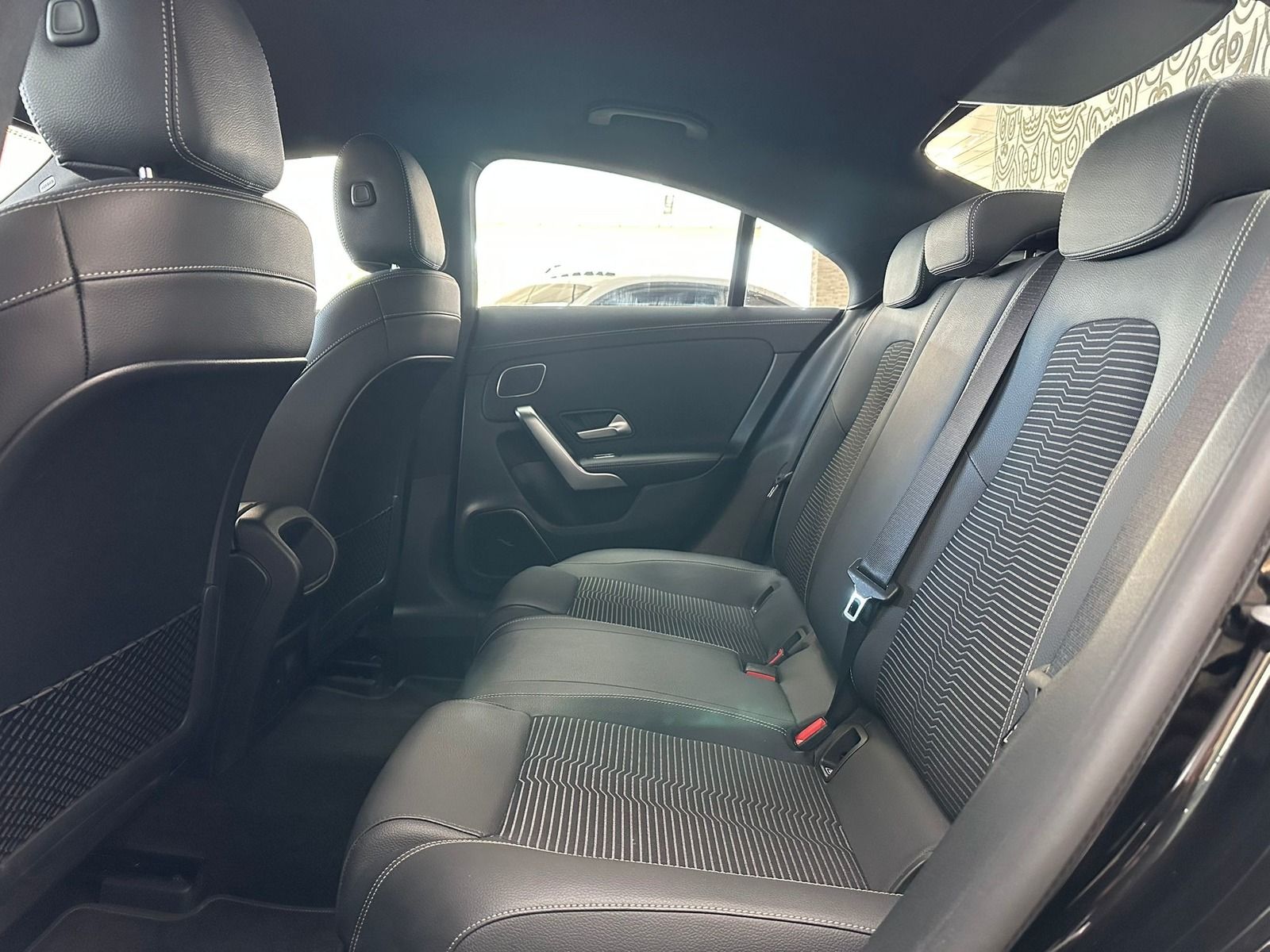 Mercedes-Benz CLA 180 CLA 180 7G-DCT*MBUX*WIDESCREEN*KAMERA*BURMESTER*