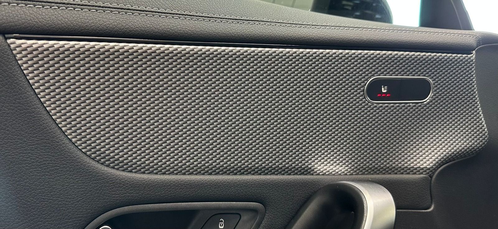 Mercedes-Benz CLA 180 CLA 180 7G-DCT*MBUX*WIDESCREEN*KAMERA*BURMESTER*